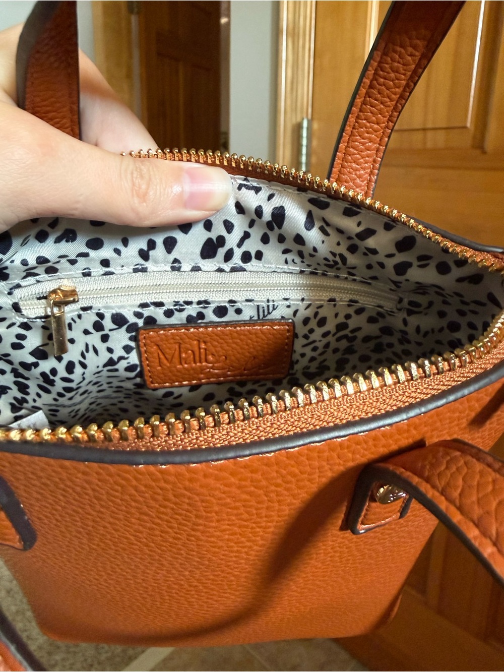 Mali &Lili Crossbody Bag View 4